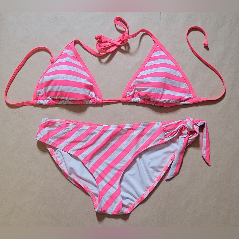 PWDR Room bikini